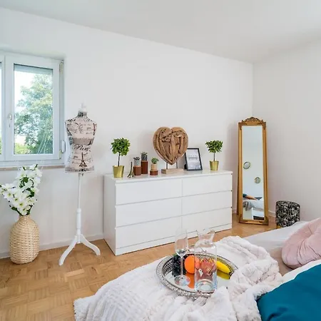 Апартаменты Og1 M 70m2 Grosse 2-zimmer Naehe Salzburg