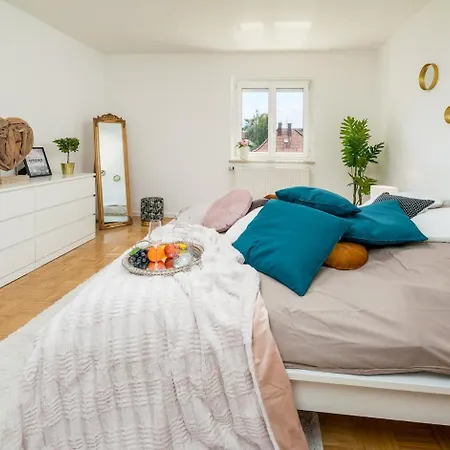 Og1 M 70m2 Grosse 2-zimmer Naehe Salzburg Apartment